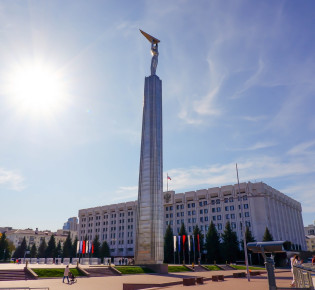 Площадь имени П. П. Мочалова в Самаре